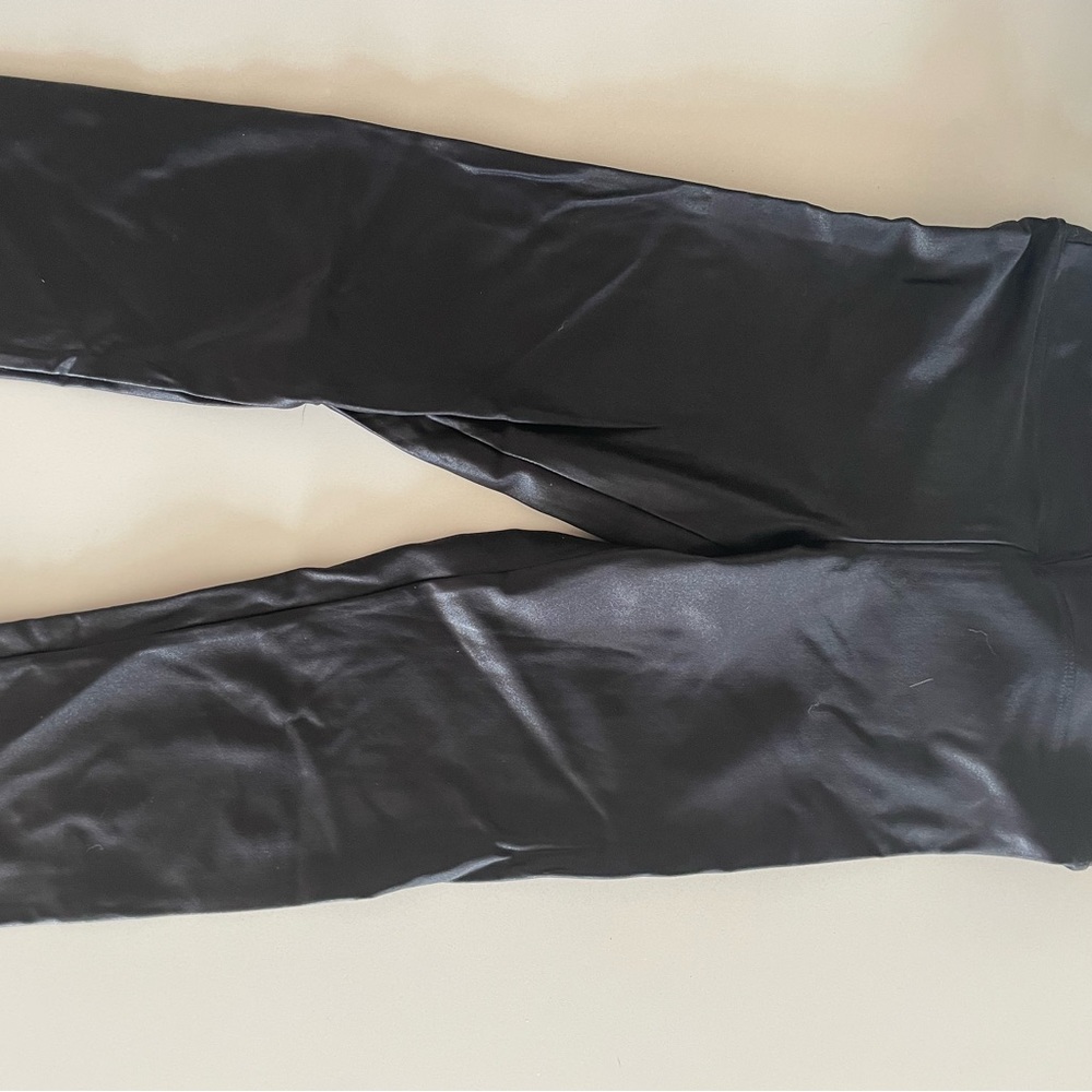 Koral lustrous black leggings, medium